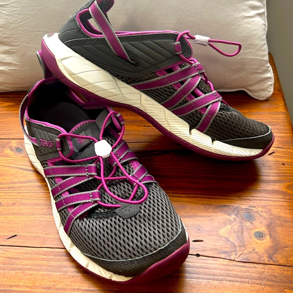 Teva Churn EVO Water Shoes - Women's SZ 6.5